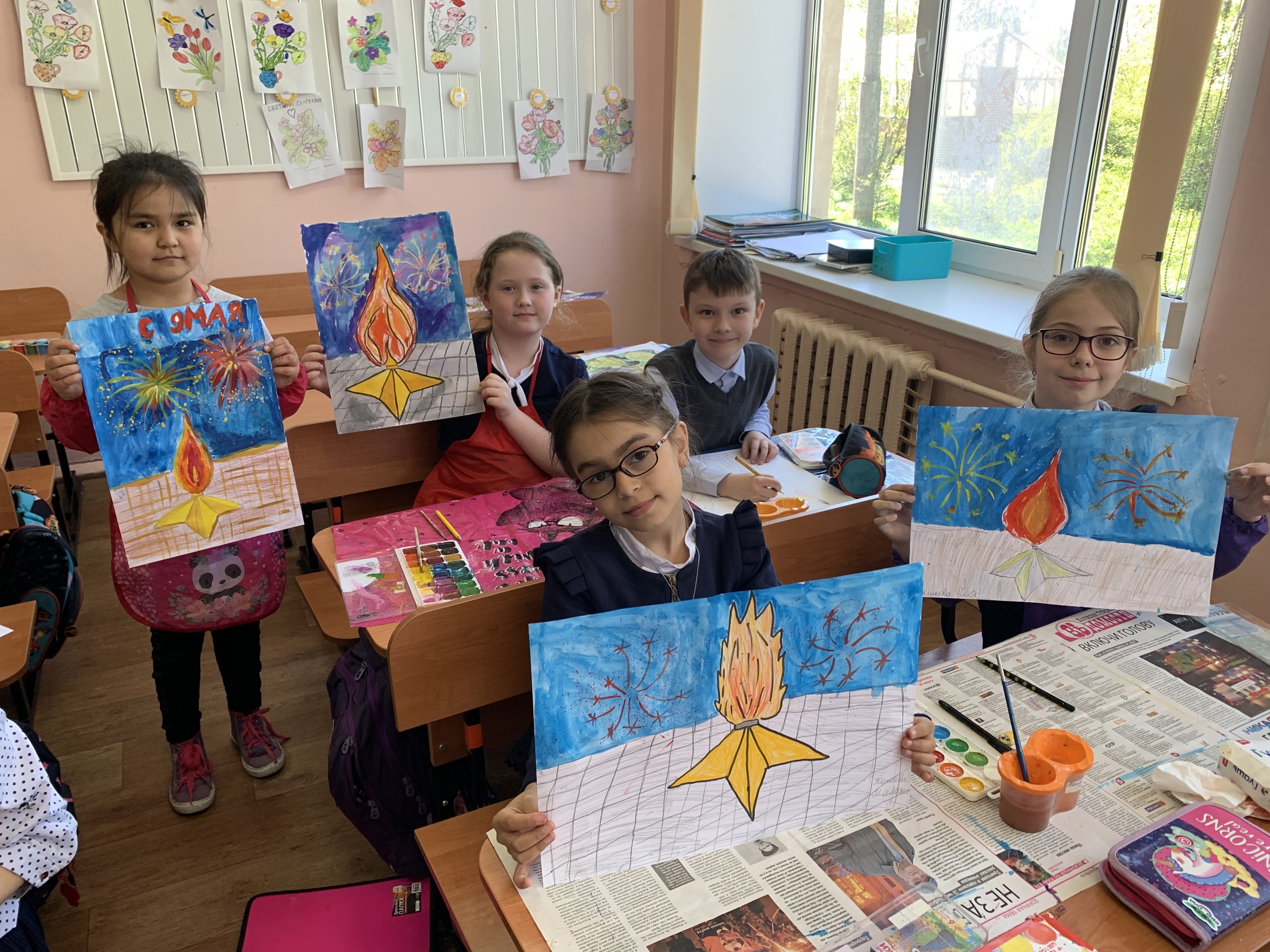 Творческий конкурс «Рисуем с детьми Вечный огонь» .
